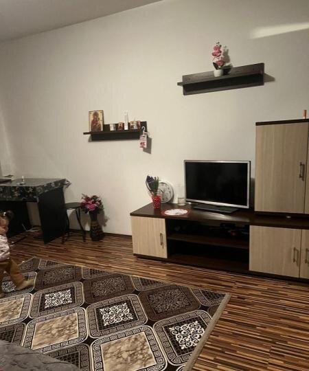 Eroii Revolutiei, piata Progresu, garsoniera confort 1